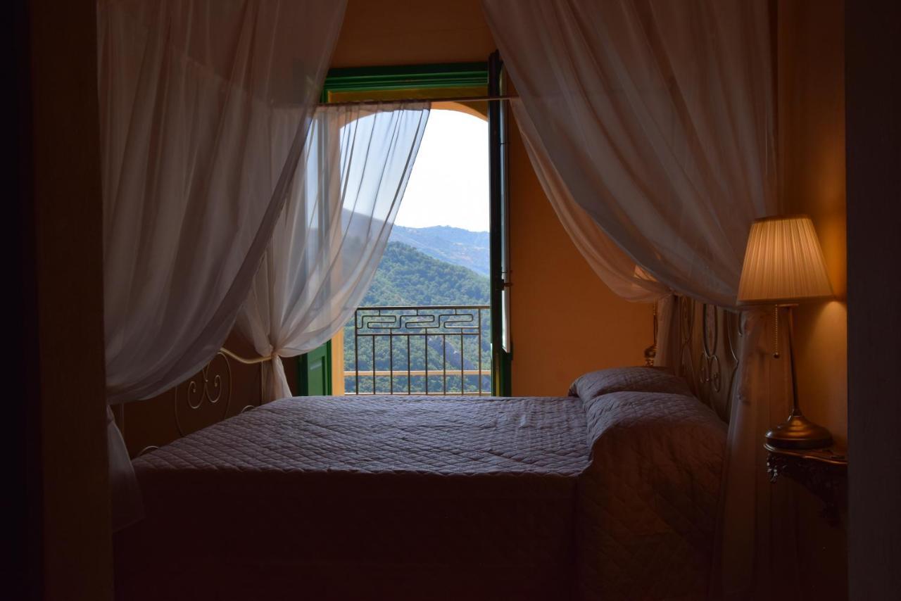 Arm' Gervasio La Residenza Hotel Castelmezzano Exterior photo